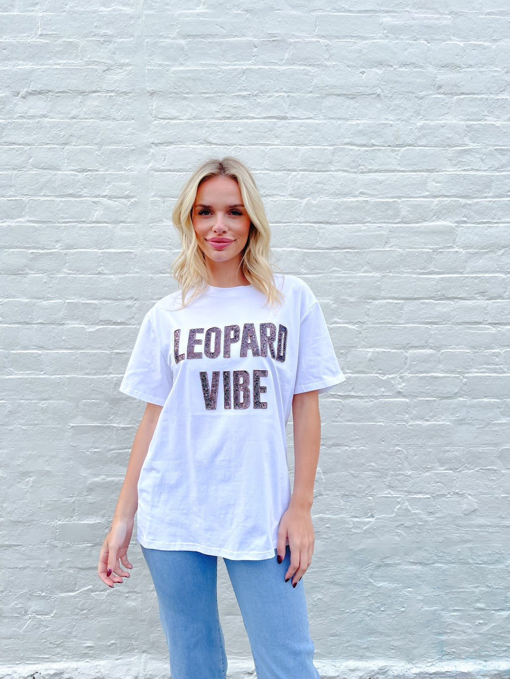 Amara White  T-shirt