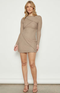 Jacqui- Taupe Mini