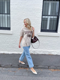 Amara Late T-shirt