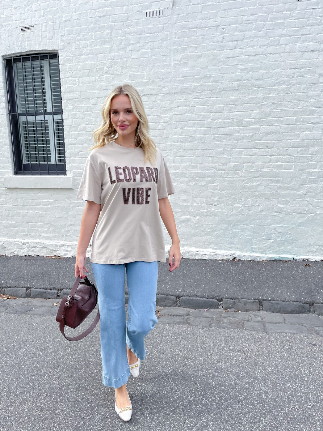 Amara Late T-shirt